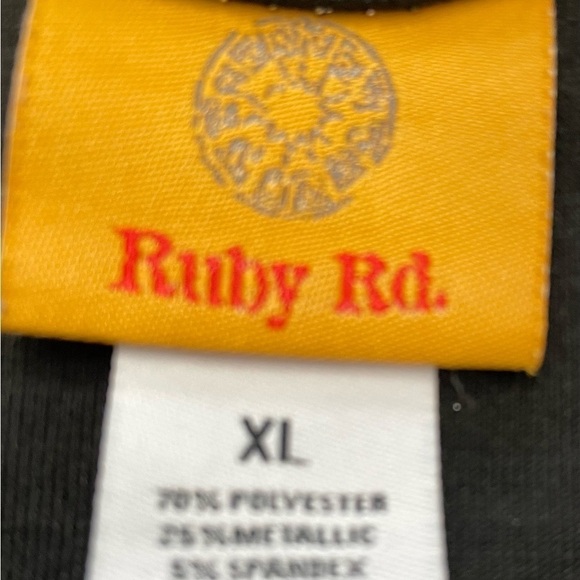 Ruby Red women’s long sleeve top/ tunic with silver metallic embellishments XL - Picture 4 of 4